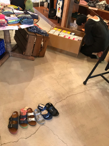 三連休限定 こんな定番物まで!!!_e0357389_17540852.jpg