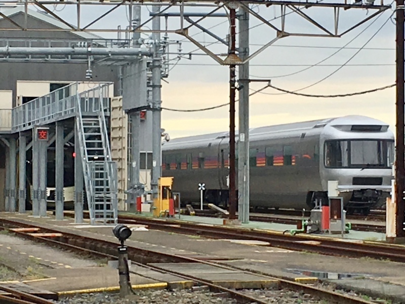 オススメ鉄道スポット 尾久車両センターでカシオペアと四季島に出会う 子どもと暮らしと鉄道と オススメ鉄道スポット 尾久車両センターでカシオペアと四季島に出会う 子どもと暮らしと鉄道と