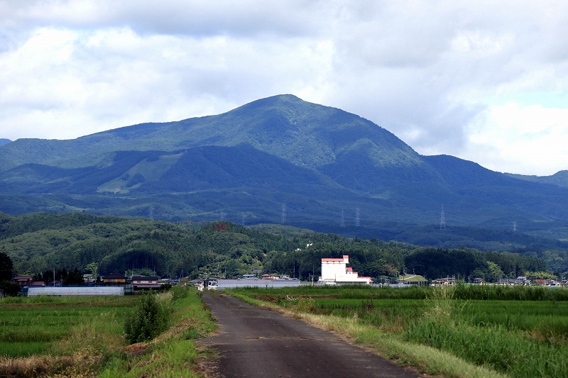 久しぶりの登山は泉ヶ岳 マウンテン ソング ブック