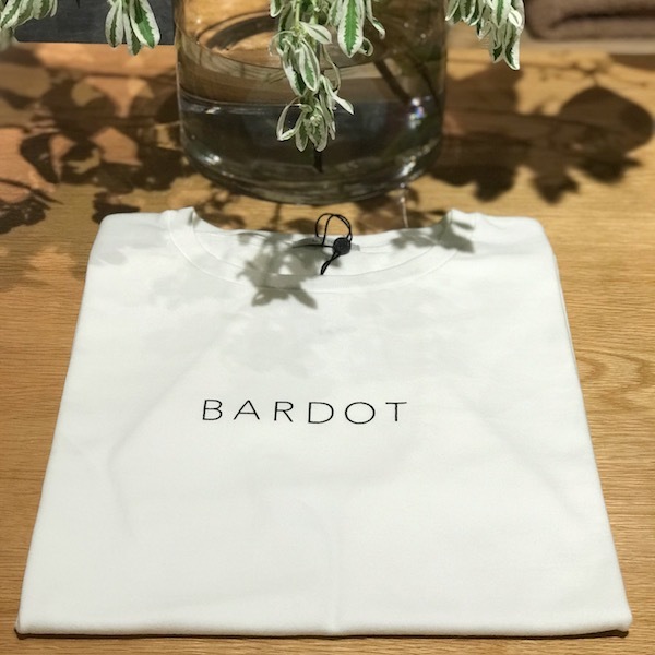 Tシャツの入荷です!_d0364239_19440440.jpg