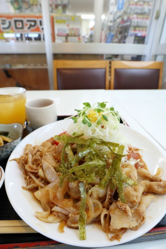 レストラン 樹里で、生姜焼定食_a0077663_22161178.jpg