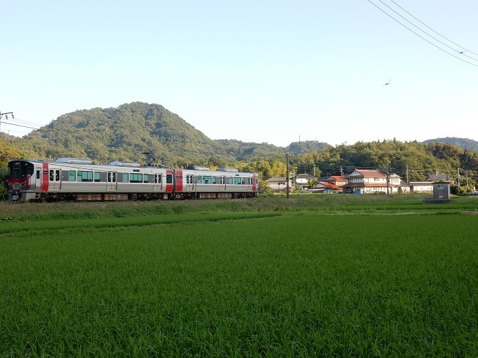 少雨の川でバルーンダムが活躍する_e0175370_22284928.jpg