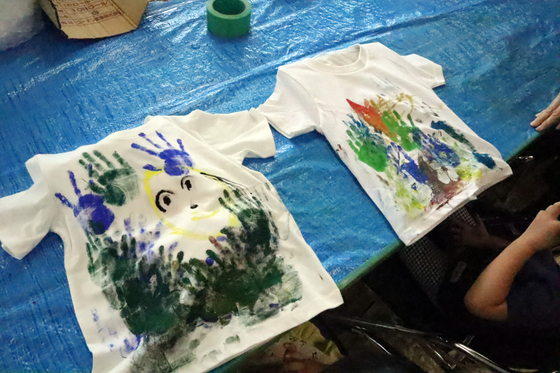 やと子ども美術教室　～ Tシャツに描く ～_e0222340_15165262.jpg
