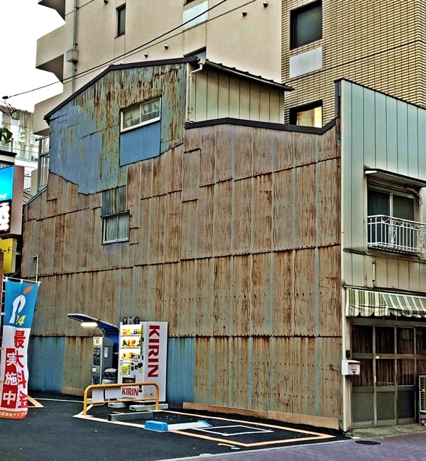 カラー鉄板小波 外壁 三代目のダイアリー