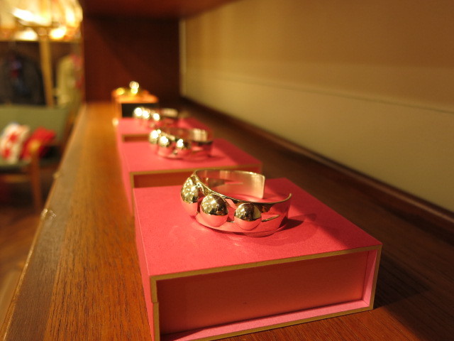\"Hi-CORAZON FULL MOON BANGLE #2\"ってこんなこと。_c0140560_13165129.jpg