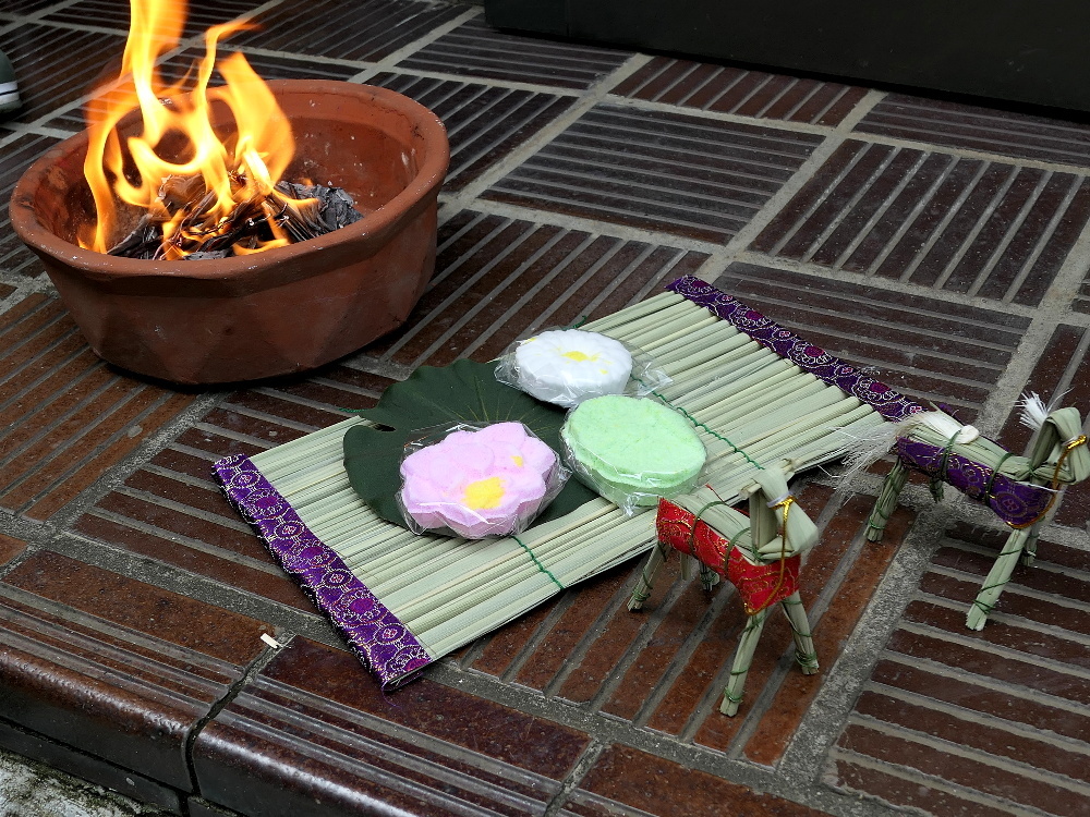迎え火・送り火_b0227583_19174909.jpg