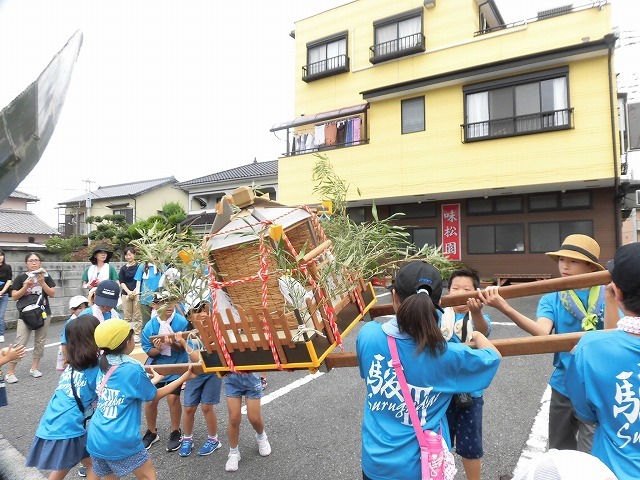 雨がパラパラする中、今年も体力を使い切った駿河台三丁目の天王祭_f0141310_08043592.jpg