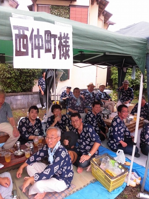 雨がパラパラする中、今年も体力を使い切った駿河台三丁目の天王祭_f0141310_08053632.jpg