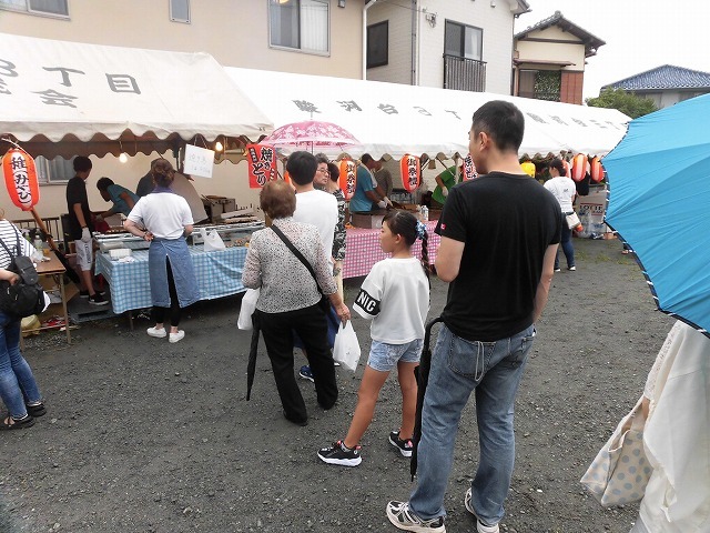 雨がパラパラする中、今年も体力を使い切った駿河台三丁目の天王祭_f0141310_08064139.jpg