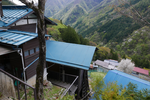 天界の村を歩く２ 関東山地 荒川_d0147406_12492742.jpg