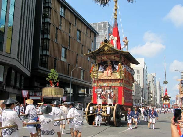 祇園祭山鉾巡行　先祭り_e0048413_22551023.jpg