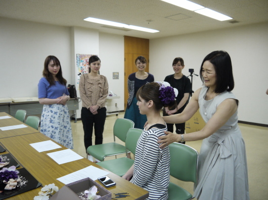 8月結婚の髪飾りのお渡し_a0123133_08113574.jpg