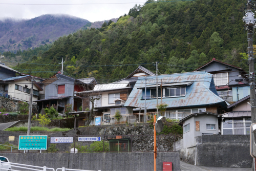 天界の村を歩く２ 関東山地 富士川_d0147406_16590061.jpg