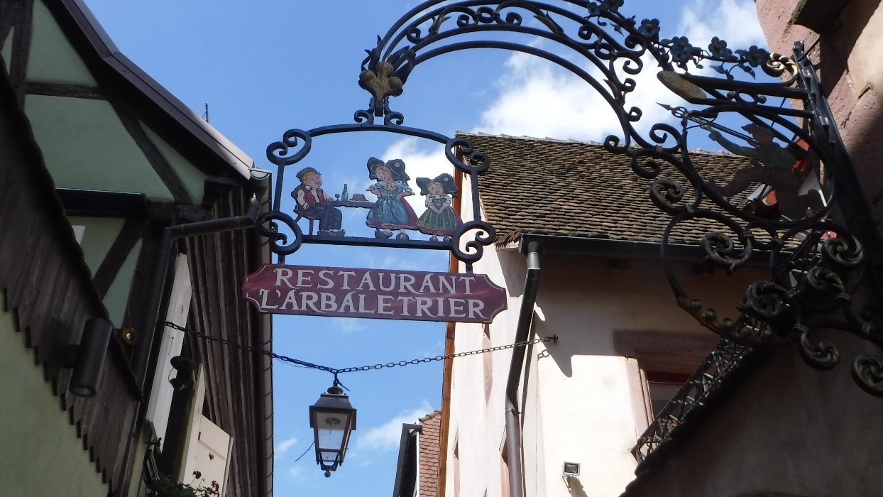 リボーヴィレの3つの古城 Ribeauville ハイキング ワタシの旅メモ リボーヴィレの3つの古城 Ribeauville ハイキング ワタシの旅メモ