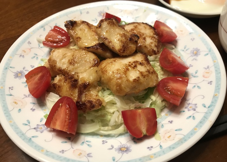 夜ごはんは「ガーリック醤油チキン」。_c0212604_18514394.jpg