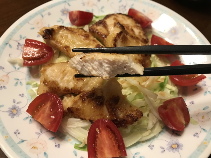 夜ごはんは「ガーリック醤油チキン」。_c0212604_18521389.jpg
