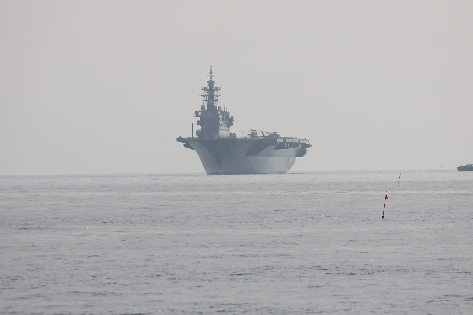 JMSDF DDH-184「かが」 in 小樽港 01_b0315809_21210399.jpg