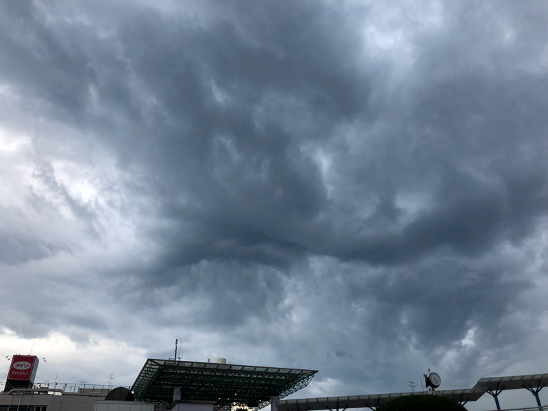 雨 のち曇りのち 太陽&#127774;_e0206242_23350019.jpg