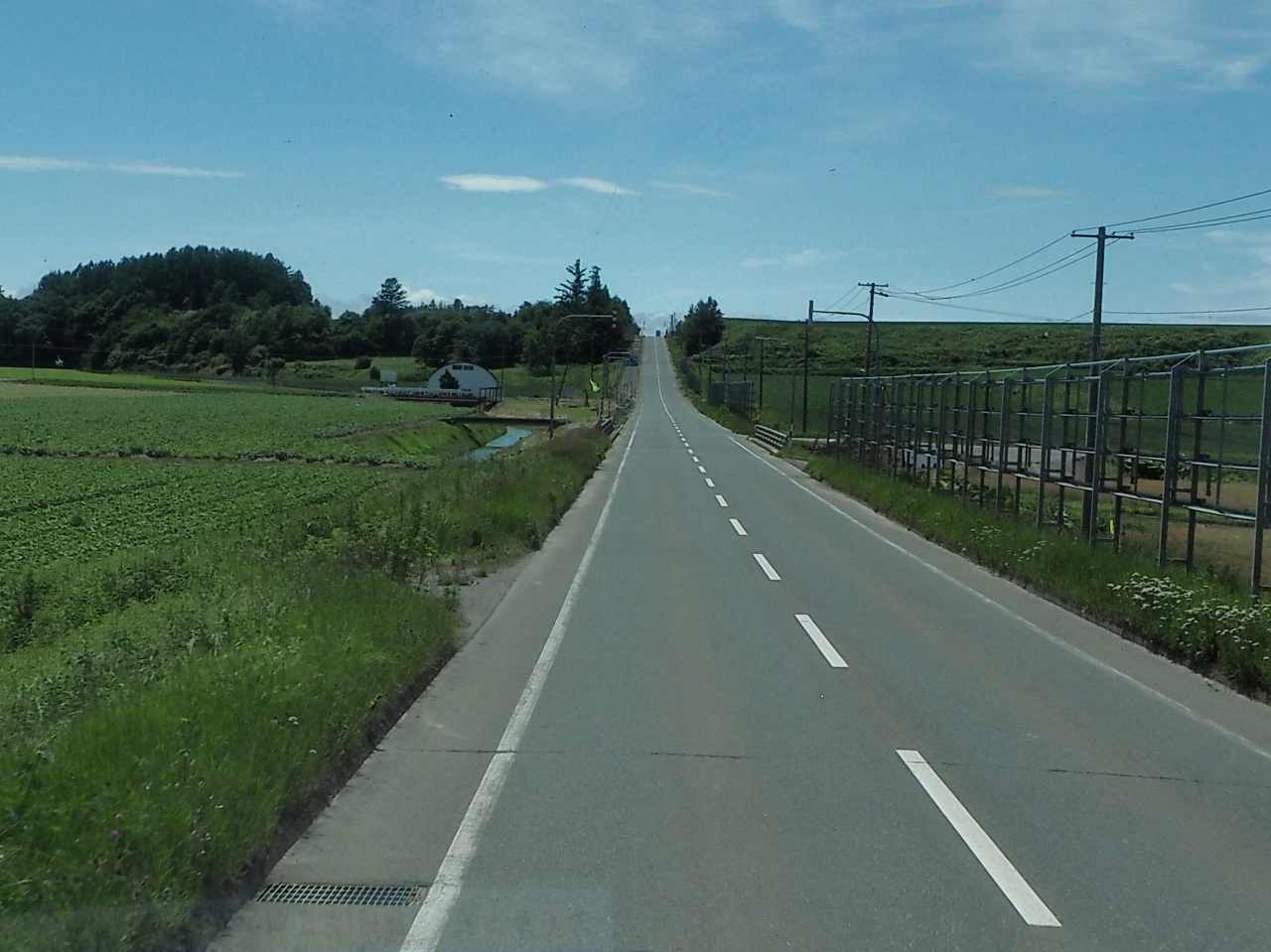 秘湯！岩尾別温泉「地の果てホテル」に泊まる羅臼シャチク－ズ3日間　1,030ｋｍ　22,308歩の旅　7/15~17_c0183777_1339546.jpg