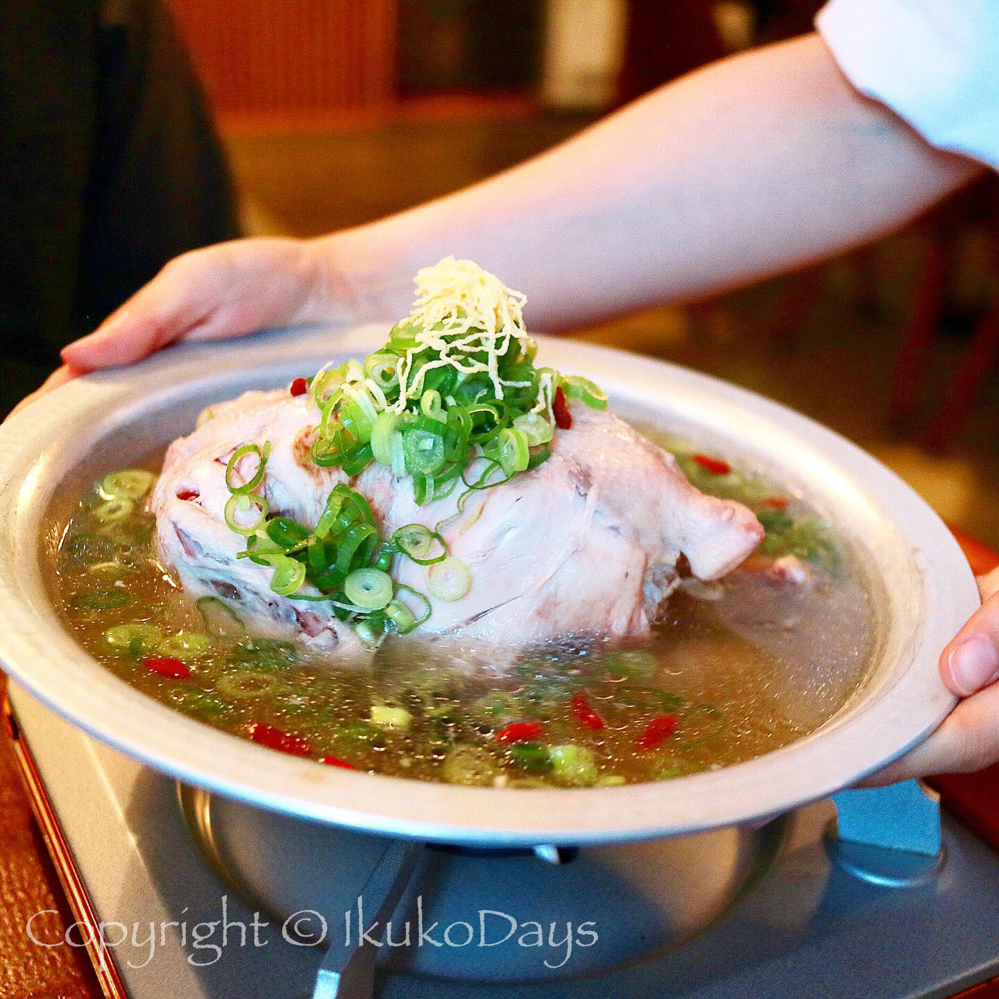 大阪の名店来たり 唯一無二の 韓味一の蔘鶏湯 韓国食堂 入ル 坂上ル 恵比寿 Ikukodays