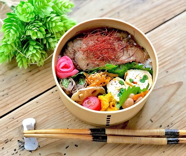塩麹煮豚のお弁当 と おうちごはん _d0249193_20245783.jpg