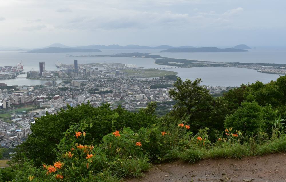 f0212511_23460081.jpg
