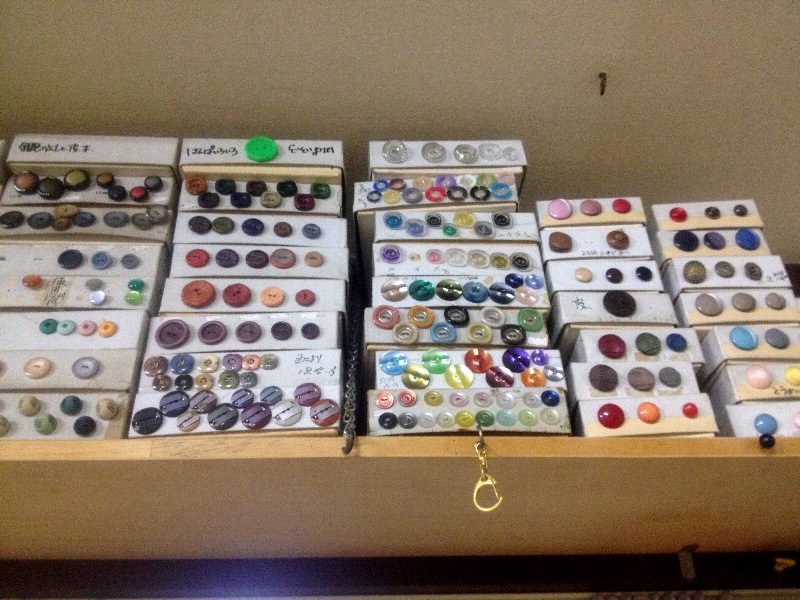 ☆ボタン使いの平編みブレスレット☆_c0092953_10021835.jpg