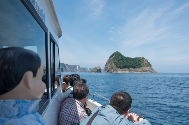 水中展望船 ニューしゃこたん号で積丹ブルーの海へ_e0369736_14211644.jpg