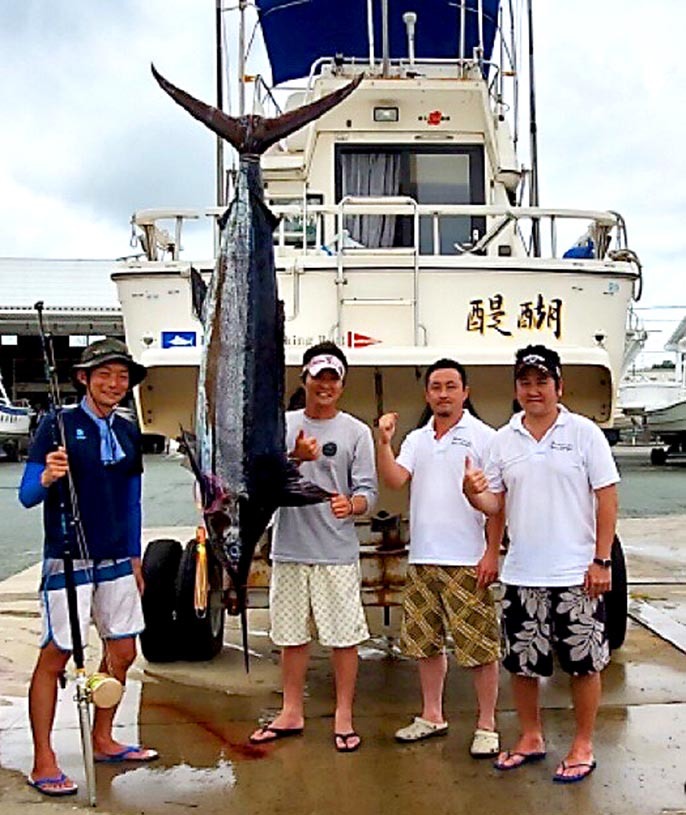 日曜日は浜松沖でクロカジキ7本_f0009039_14004765.jpg