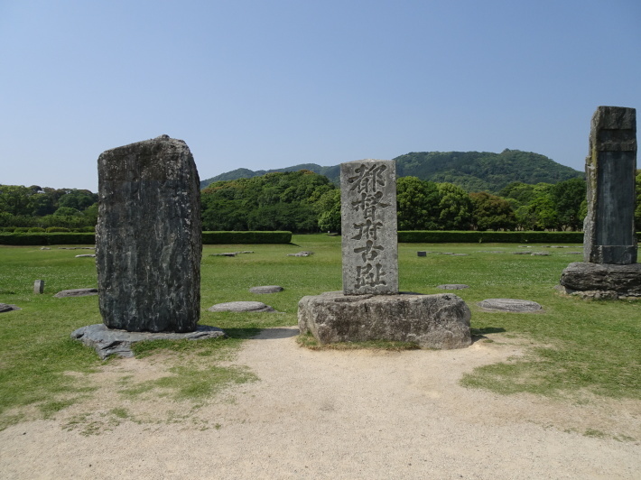 ☆☆九州旅☆☆福岡編：坂本八幡宮、大宰府政庁跡、太宰府天満宮、梅が枝餅食べ比べ♪_c0071545_16110415.jpg