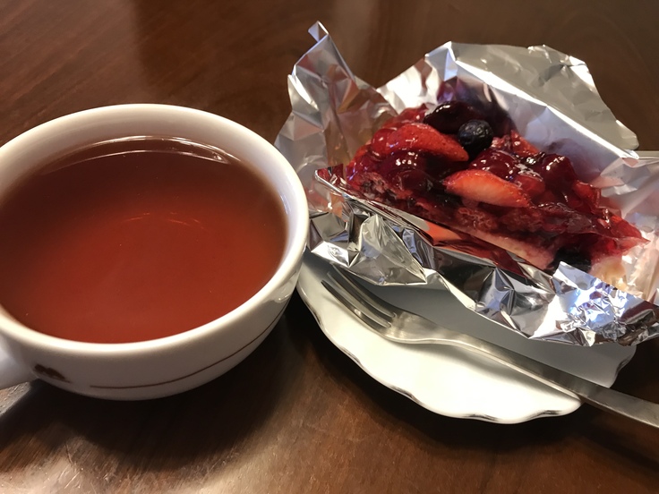 オヤツはベリーのタルト ♪_c0212604_18395251.jpg