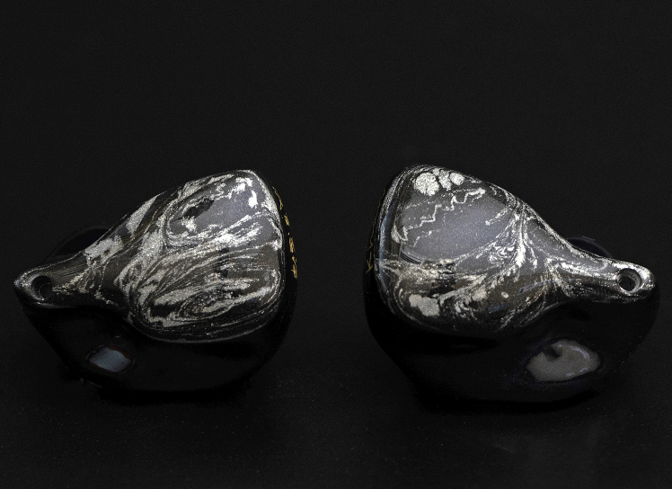 Noble audio KHAN C カスタムIEM p8420828.jpg?fit=,&ssl=1