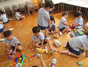 みんなで遊ぶと楽しいな☆_e0325335_9535533.jpg