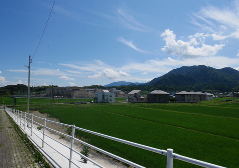 f0210340_23481773.jpg