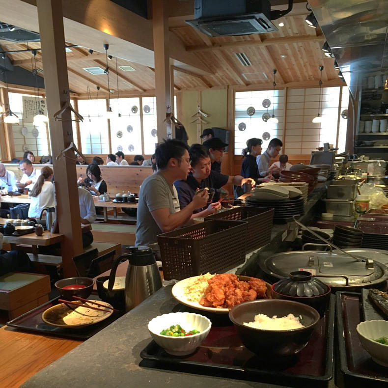 博多もつ鍋やまや品川店で、明太子とご飯をお代わりしまくり_c0060143_18365861.jpg