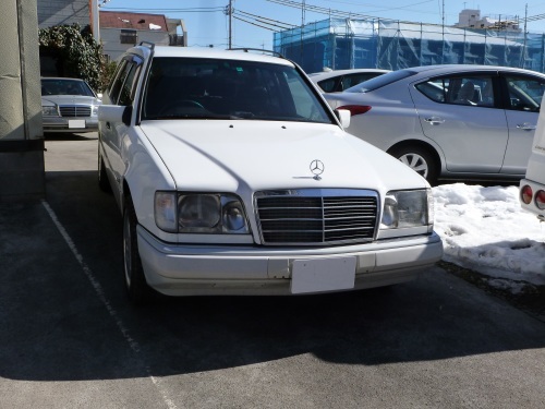 W124 E280T ショック交換とドアミラーゴムカバーの交換_a0083829_10333897.jpg