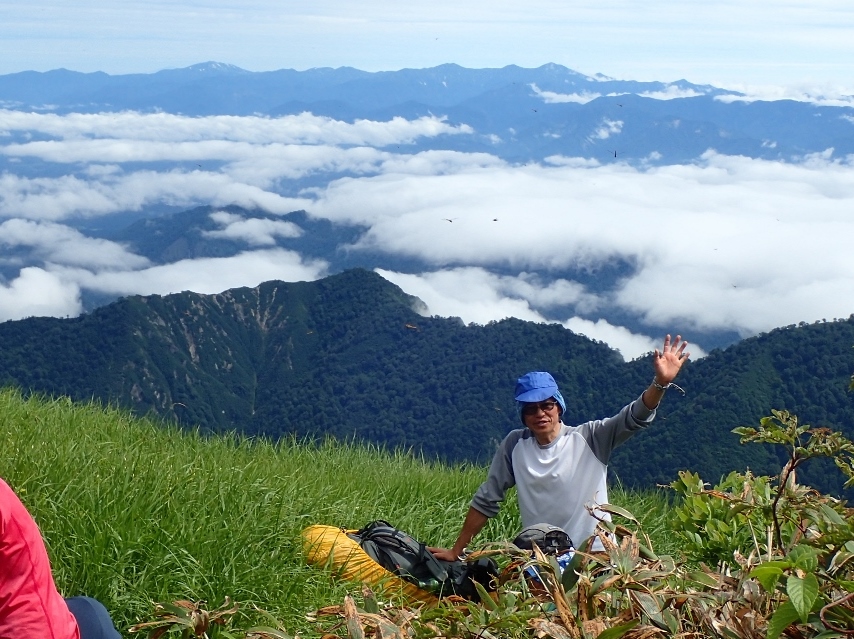 2019/7/19~21飯豊山 その3 ダイクラ尾根下山_b0189948_2304047.jpg