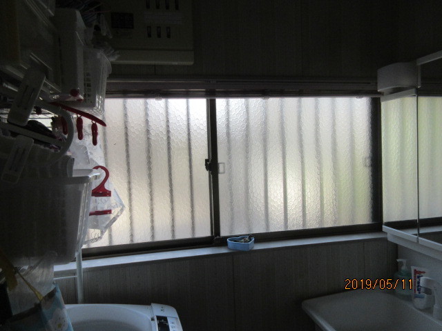 内窓取付けと防犯ガラスに交換で安心・安全をプラス…_d0244968_18062791.jpg