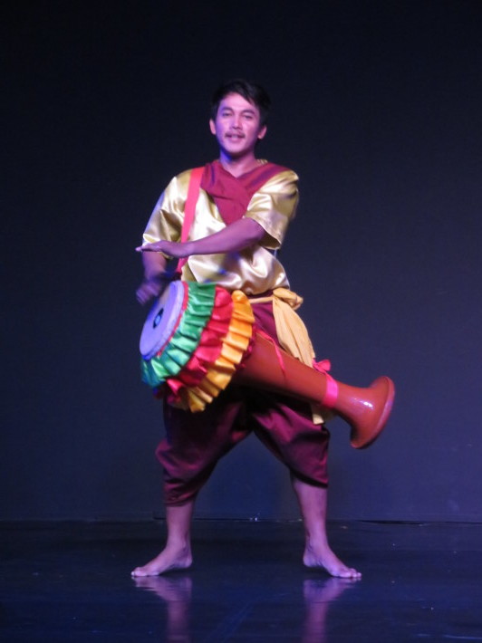 演劇仕立ての伝統舞踊ショー＠カンボジアンリビングアーツ_e0408534_22262984.jpg