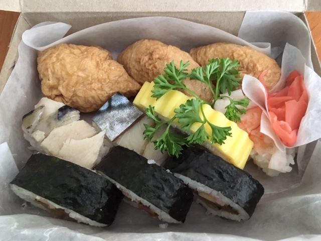 昭和レトロな栄寿し_e0350971_12172650.jpg