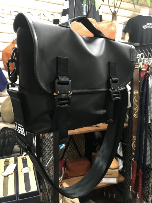 DEFY BAGS (MADE IN CHICAGO)　　　当店別注カラー★_d0152280_08494225.jpeg