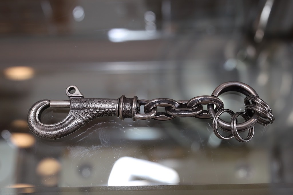 GRAB KEY CHAINS : GRAND GUIGNOL