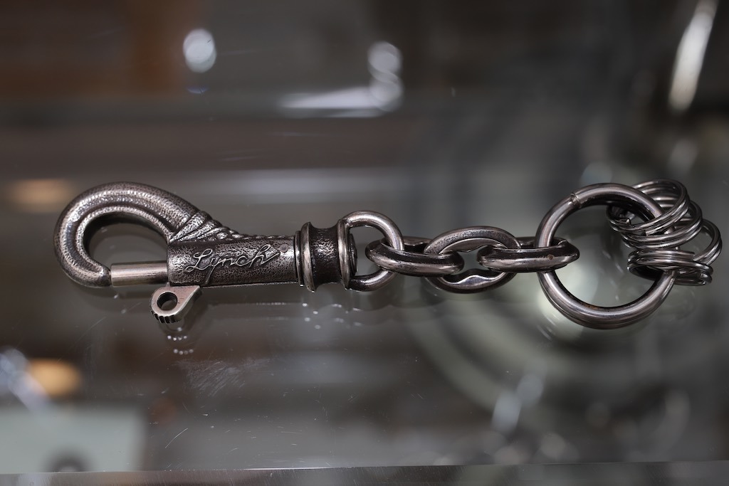 GRAB KEY CHAINS : GRAND GUIGNOL