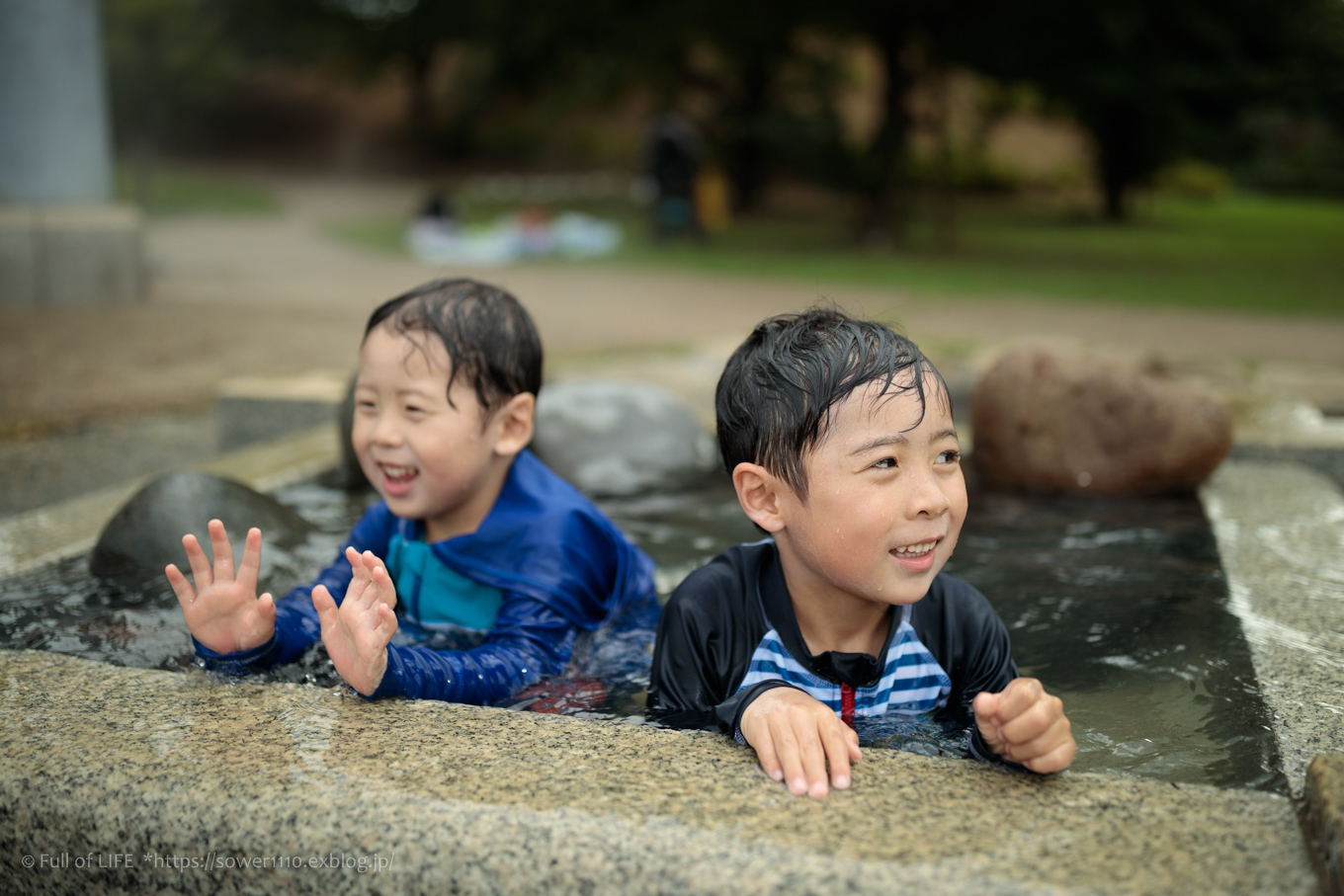 令和元年夏休み ちびっ子兄弟の水遊び!!「福岡堰さくら公園」_c0369219_14225716.jpg