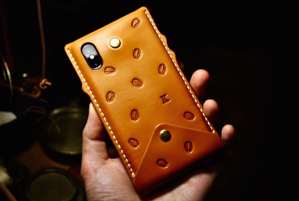 iphone Xs leather case_b0172633_20355488.jpg