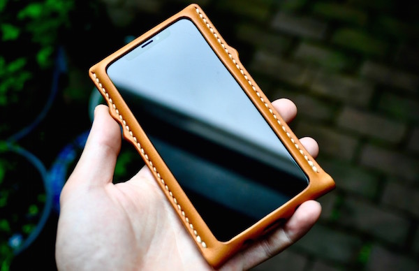 iphone Xs leather case_b0172633_20355501.jpg