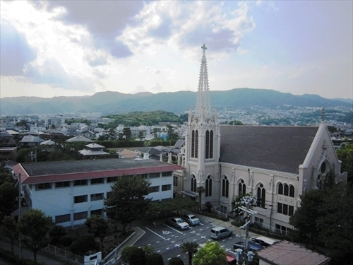 夙川カトリック教会メルシェ神父と須賀敦子 遠藤周作 阪急 阪神沿線文学散歩 夙川カトリック教会メルシェ神父と須賀敦子 遠藤周作 阪急 阪神沿線文学散歩