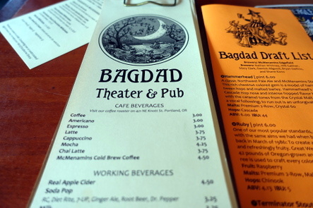 BAGDAD Theater&Pub ＠Portlandの名物パブ_b0118001_14304922.jpg