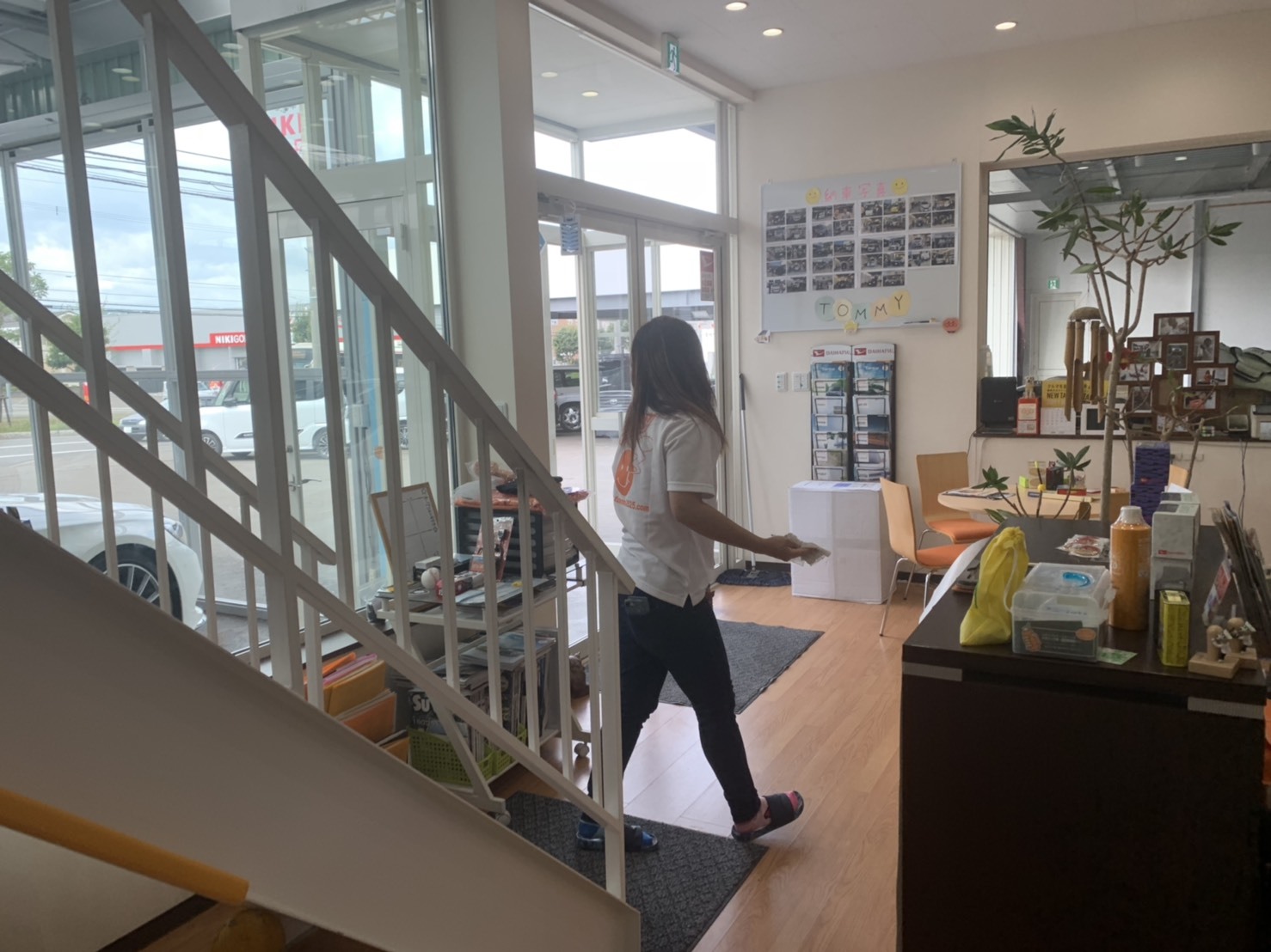 7月31日(水) 本店ブログ ♪ ヴェルファイア 2.5X 4WD入庫しました ランクル アルファード_b0127002_16530805.jpg