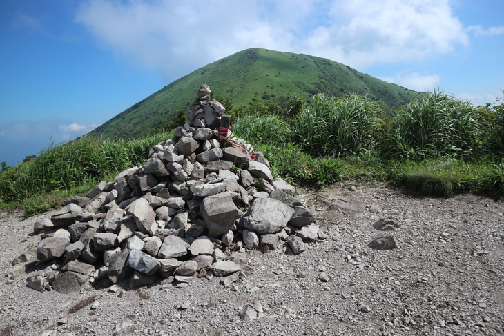 一目山＆みそこぶし山&涌蓋山に登る！_e0272335_1933157.jpg